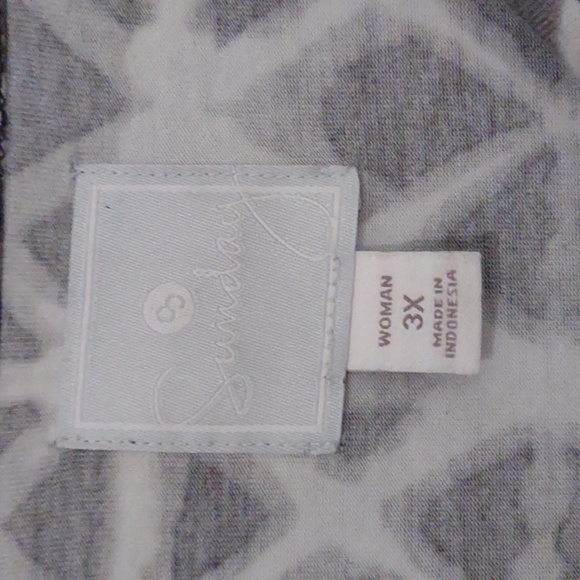 Sunday | Long Sleeves Top - Picture 3 of 3